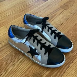 star sneakers